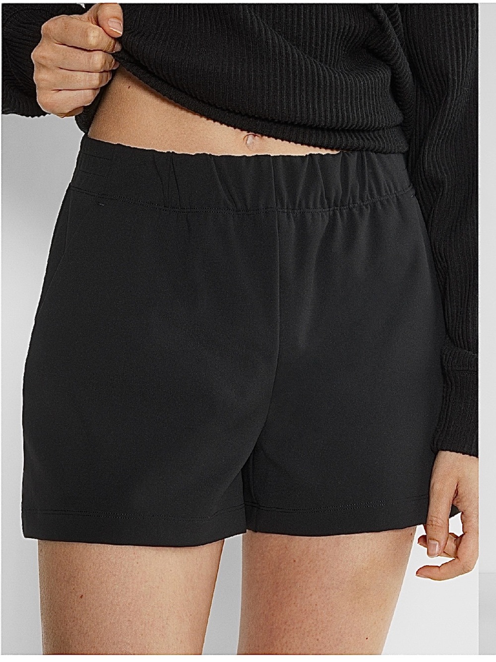 Aritzia Black Performance Shorts
